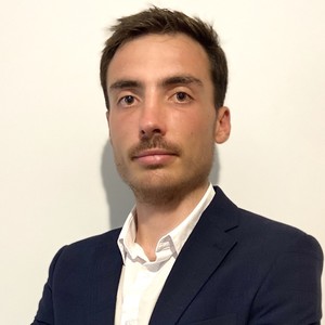 Adrien - Prof d'économie - Paris