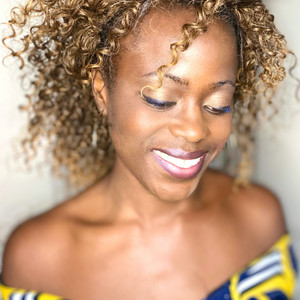Myrina - Prof de couture - Torcy
