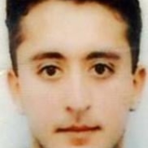 Selcuk - Prof d'économie - Paris