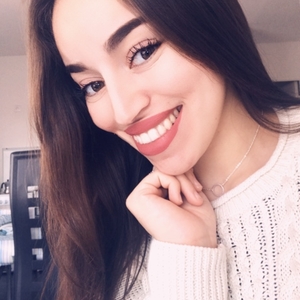 Nesrine - Prof d'aide aux devoirs - Marseille