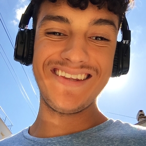 Adam - Prof de physique - chimie - Bois-Colombes