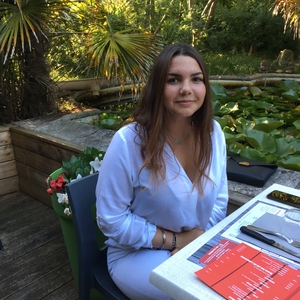 Oceane - Prof d'aide aux devoirs - Boucau