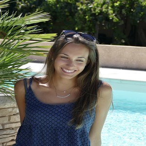Alyssia - Prof d'aide aux devoirs - Andance