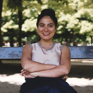 Laura - Prof de théâtre - Paris