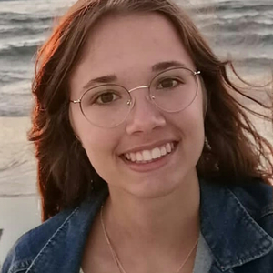 Manon - Prof de maths - Grenoble