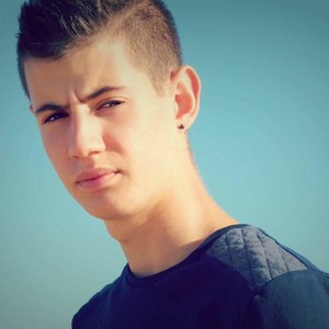 Julien - Prof de maths - Larmor-Plage