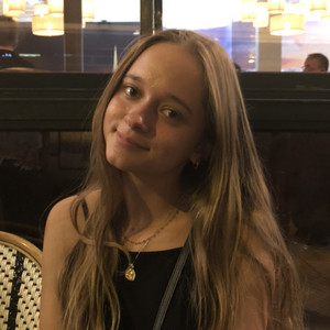 Léonie - Prof d'aide aux devoirs - Meung-sur-Loire