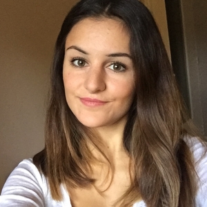 Laura - Prof d'aide aux devoirs - Nîmes