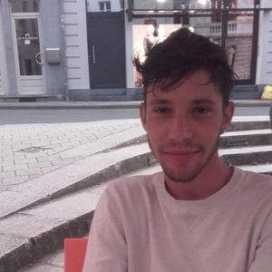 Kevin - Prof de maths - Lochristi