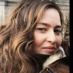 Maria Francesca - Prof de droit - Paris