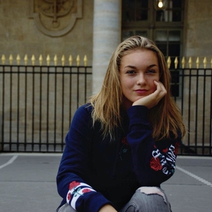 Lorelei - Prof de français - Paris