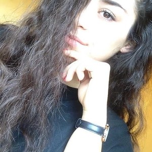 Lena - Prof d'aide aux devoirs - Le Mans