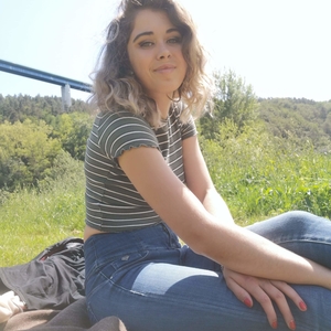 Emilie - Prof de biologie - Bas-en-Basset