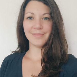 Mary-Léna - Prof d'aide aux devoirs - Oraison