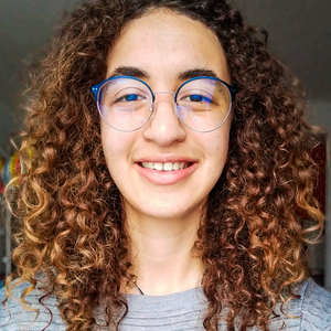 Dina - Prof de biologie - Marseille