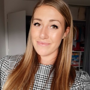Ophelie - Prof d'anglais - Viviers-du-Lac