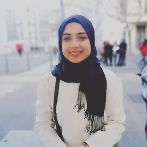 Faten - Prof d'arabe - Villeurbanne