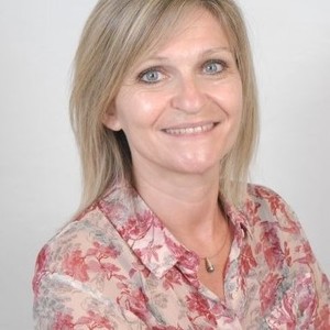 EMMANUELLE - Prof d'anglais - Carrières-sur-Seine