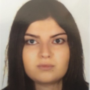 Rachel - Prof d'économie - Courbevoie
