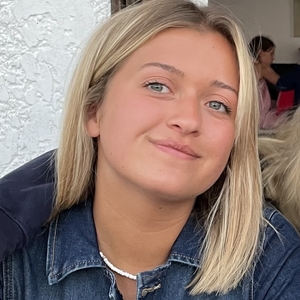 Louise - Prof de maths - Lille