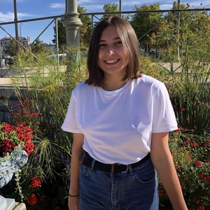 Léna - Prof d'aide aux devoirs - Angers