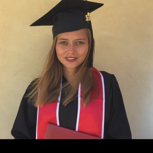 Victoria - Prof de français - Baelen