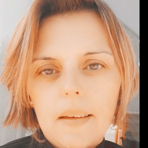CATARINA - Prof de réseaux sociaux - Paris