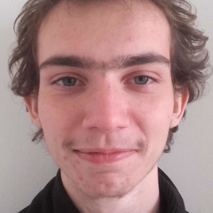 Corentin - Prof d'initiation informatique - Gond-Pontouvre