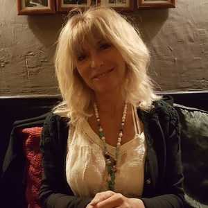Valerie - Prof de couture - Toulon
