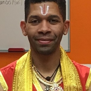 Nicolas - Prof de danse indienne - Château-Thierry