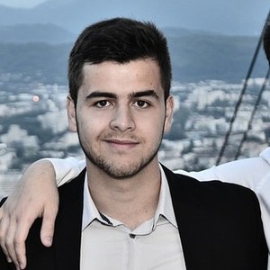 Lucas - Prof d'architecture - Grenoble