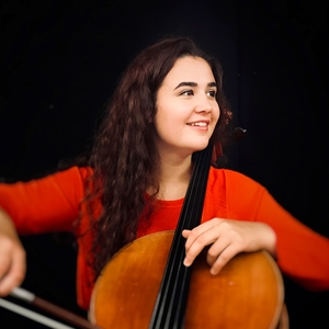 Clara - Prof d'instruments à cordes - Paris