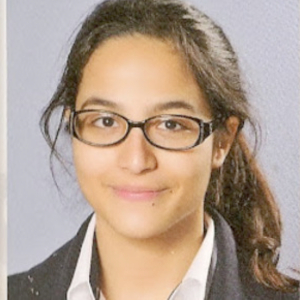 Djamila - Prof de préparation concours écoles de commerce - Tours