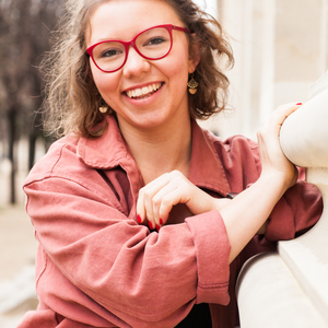Suzanne - Prof de yoga - Paris
