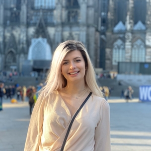Eniela - Prof de maths - Bruxelles