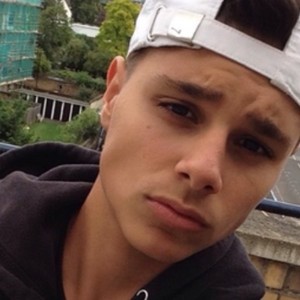 Antoine - Prof de montage de pc - Le Pecq