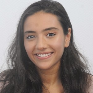 ZINEB - Prof de français - Paris
