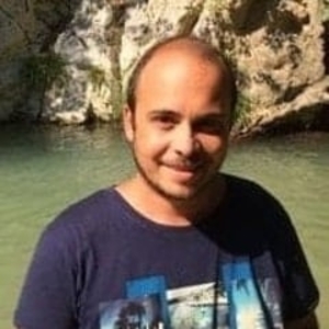 Angelo - Prof d'anglais - Moyaux